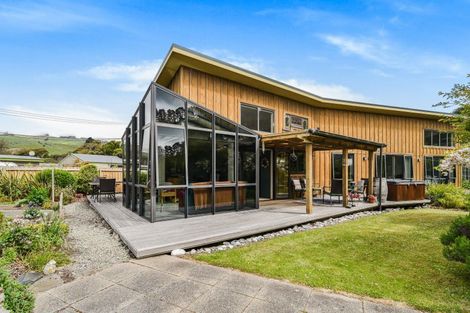 Photo of property in 36 Beach Road, Long Beach, Port Chalmers, 9081