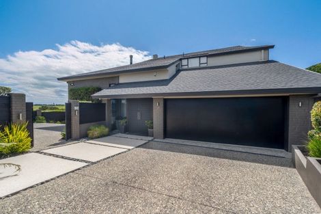 Photo of property in 1/285 Bleakhouse Road, Mellons Bay, Auckland, 2014