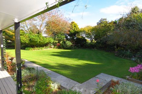 Photo of property in 19 Kew Road, Westport, 7825