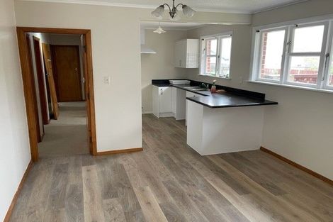 Photo of property in 53 Totara Park Road, Clouston Park, Upper Hutt, 5018