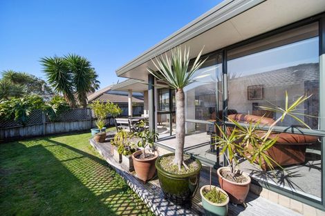 Photo of property in 26 Carriage Close, Northpark, Auckland, 2013