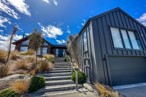 Photo of property in 7 Falconer Rise, Jacks Point, Queenstown, 9371