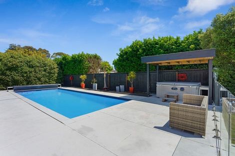 Photo of property in 6 Rae Lane, Paraparaumu Beach, Paraparaumu, 5032