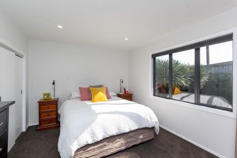 Photo of property in 1 Ranfurly Street, Frankleigh Park, New Plymouth, 4310