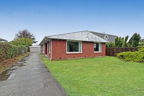 Photo of property in 416 Memorial Avenue, Burnside, Christchurch, 8053