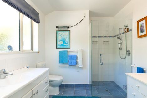 Photo of property in 34 Moana View Road, Waikawa, Picton, 7220