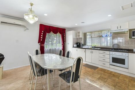 Photo of property in 1 Astelia Place, Goodwood Heights, Auckland, 2105