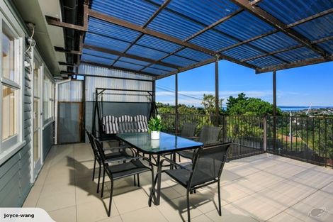 Photo of property in 86 Carlisle Road, Browns Bay, Auckland, 0632