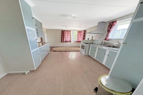 Photo of property in 40 Bibby Street, Waipawa, 4210