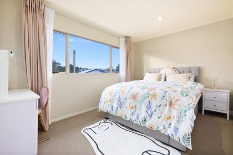 Photo of property in 70 Clover Drive, Henderson, Auckland, 0610