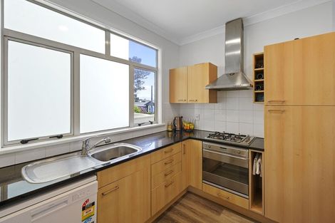 Photo of property in 35b Hobson Crescent, Thorndon, Wellington, 6011