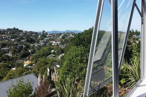 Photo of property in 21a Cotswold Crescent, Newlands, Wellington, 6037