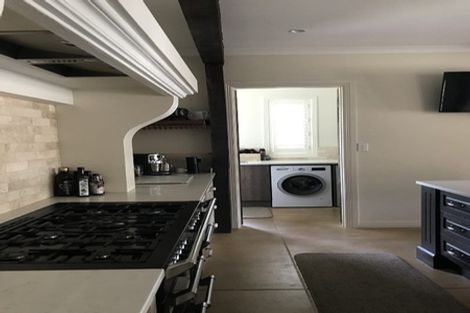 Photo of property in 10 Myra Evelyn Grove, Dairy Flat, Albany, 0792