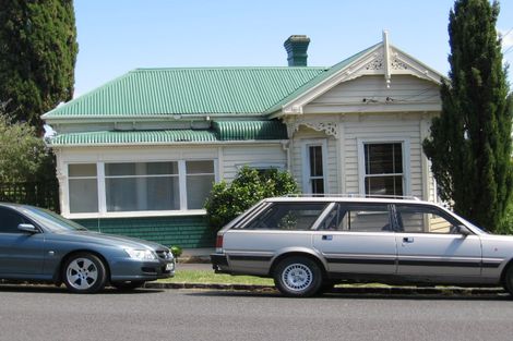 Photo of property in 7 Aitken Terrace, Kingsland, Auckland, 1021