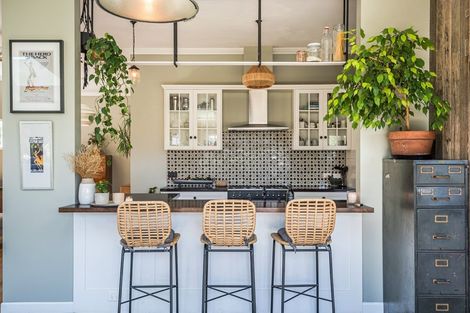 Photo of property in 200 Queen Street, Northcote Point, Auckland, 0627