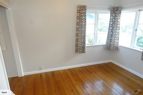 Photo of property in 39 Pleasant Road, Glen Eden, Auckland, 0602