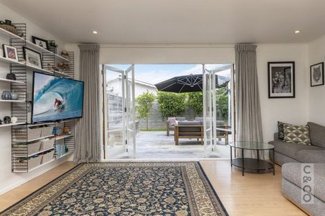 Photo of property in 15 Albert Street, Riverhead, 0820