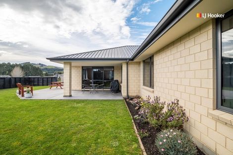 Photo of property in 74 Grandvista Drive, Green Island, Dunedin, 9018