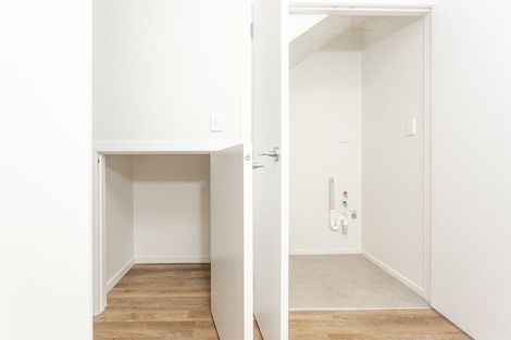 Photo of property in 13 Tokai Place, Glen Eden, 0602