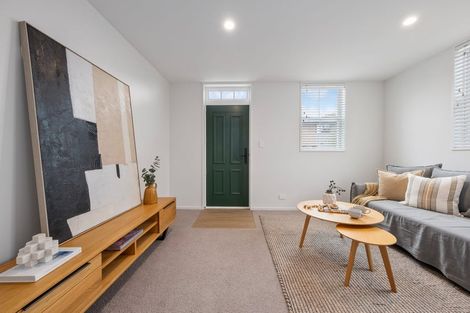 Photo of property in 4/30 Hargest Crescent, Sydenham, Christchurch, 8023