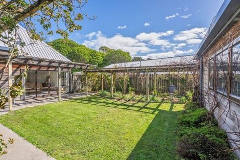 Photo of property in 35 Oriwa Crescent, Otaki, 5512