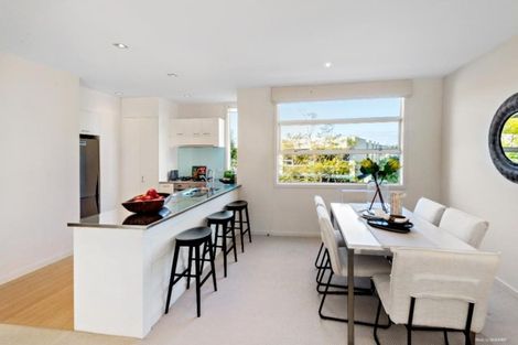 Photo of property in 9/4 Campbell Road, Takapuna, Auckland, 0622