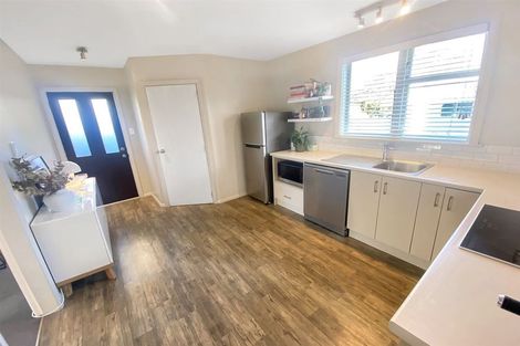 Photo of property in 68 Winters Road, Redwood, Christchurch, 8051