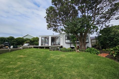 Photo of property in 17 Haunui Road, Pukerua Bay, 5026