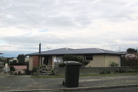 Photo of property in 17 Harwich Street, Balclutha, 9230