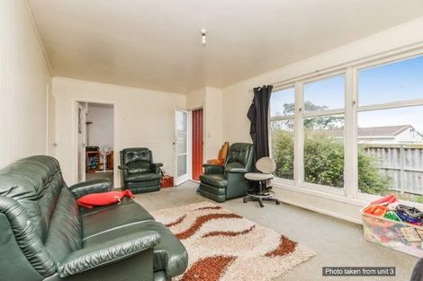 Photo of property in 2/25 Hamlin Road, Mount Wellington, Auckland, 1060