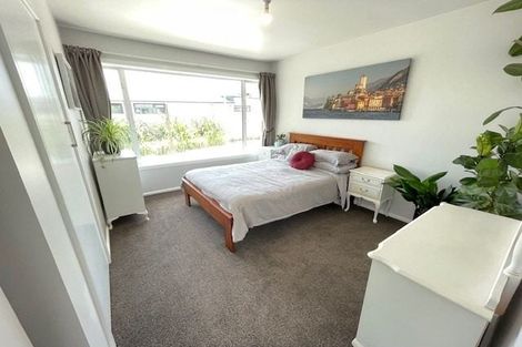 Photo of property in 6 Sevenoaks Drive, Bryndwr, Christchurch, 8053