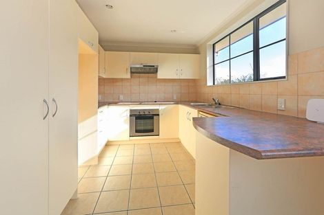 Photo of property in 203 Keri Vista Rise, Papakura, 2110
