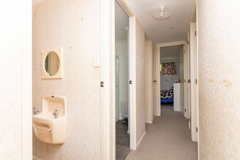 Photo of property in 27a Smith Street, Dannevirke, 4930