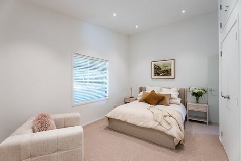 Photo of property in 64 Otitori Bay Road, Titirangi, Auckland, 0604