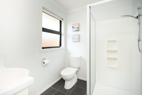 Photo of property in 7 Medallion Court, Kelvin Grove, Palmerston North, 4414