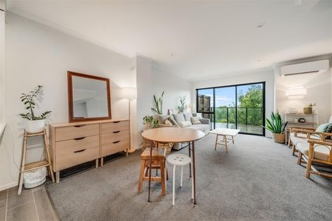 Photo of property in 10/14 Ruakiwi Road, Hamilton Lake, Hamilton, 3204