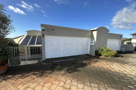 Photo of property in 2/23 Bernleigh Terrace, West Harbour, Auckland, 0618