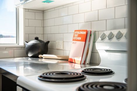 Photo of property in 31 Karo Drive, Te Aro, Wellington, 6011