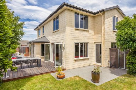 Photo of property in 17 Westpark Drive, Burnside, Christchurch, 8053