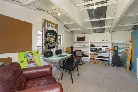 Photo of property in 11 Taihiki Road, Clarks Beach, 2122