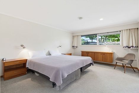 Photo of property in 25 Barraud Place, Pukehangi, Rotorua, 3015