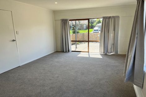 Photo of property in 12a Prince Regent Drive, Half Moon Bay, Auckland, 2012