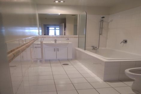 Photo of property in Highgate Towers, 5c/8 Howe Street, Freemans Bay, Auckland, 1011