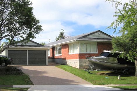 Photo of property in 23 Himalaya Drive, Half Moon Bay, Auckland, 2012