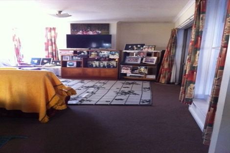 Photo of property in 7a Titoki Avenue, Mangere Bridge, Auckland, 2022