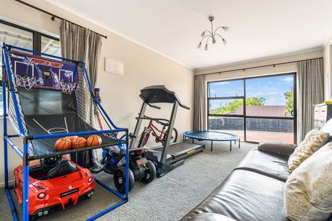 Photo of property in 92 Alton Avenue, Hillcrest, Auckland, 0627