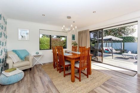 Photo of property in 5 Parkvue Drive, Bell Block, New Plymouth, 4312