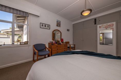 Photo of property in 81 Queen Street, Westport, 7825