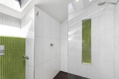 Photo of property in 22 Central Terrace, Kelburn, Wellington, 6012