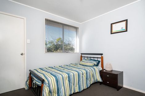 Photo of property in 2/131 Titirangi Road, New Lynn, Auckland, 0600